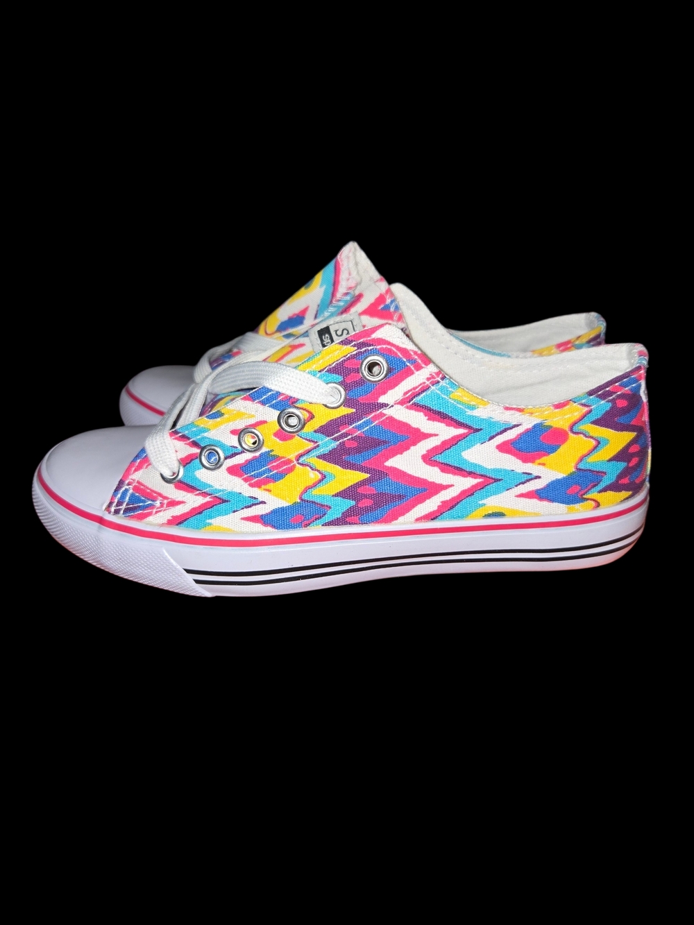Vibrant Chevron Low-Top Sneakers - Pink, Blue & Yellow